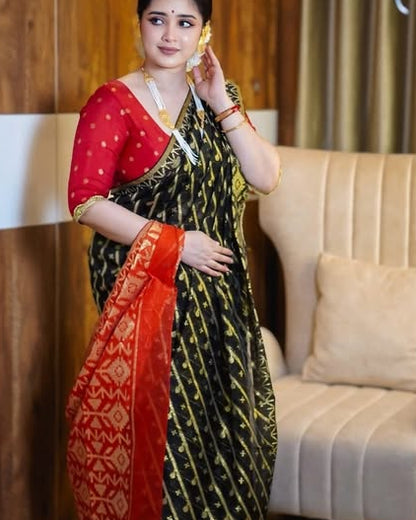 Exquisite Swarnachuri Jamdani Saree – Authentic 12.5 Cubit (Haat) Traditional Weave